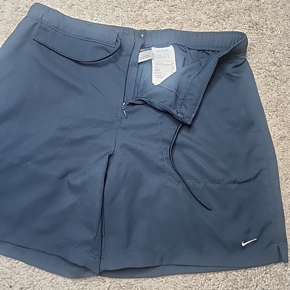 Nike Women Dri Fit Shorts Sz Large - Picture 3 of 10